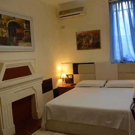Hotel Republika 티라나 외부 사진