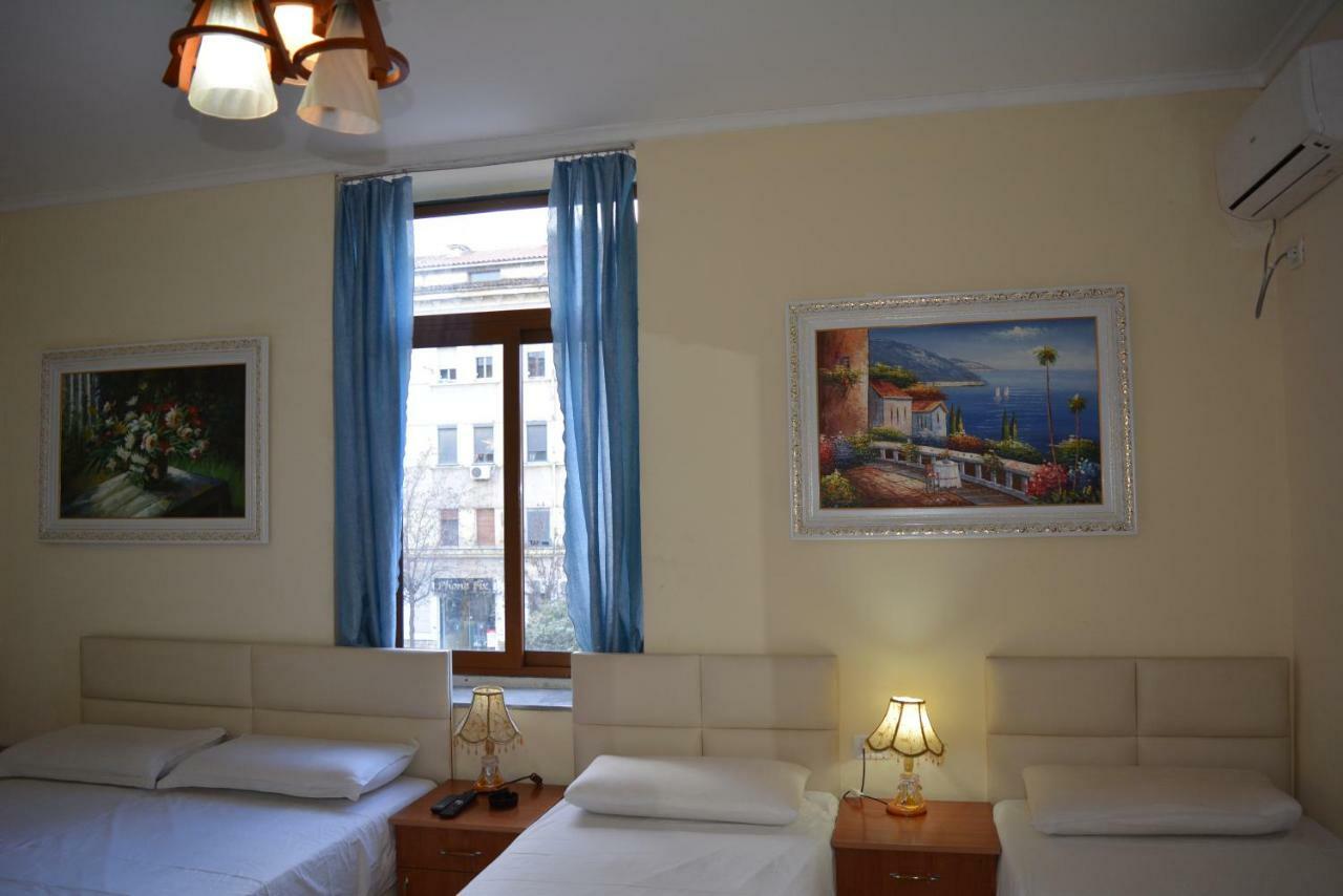 Hotel Republika 티라나 외부 사진