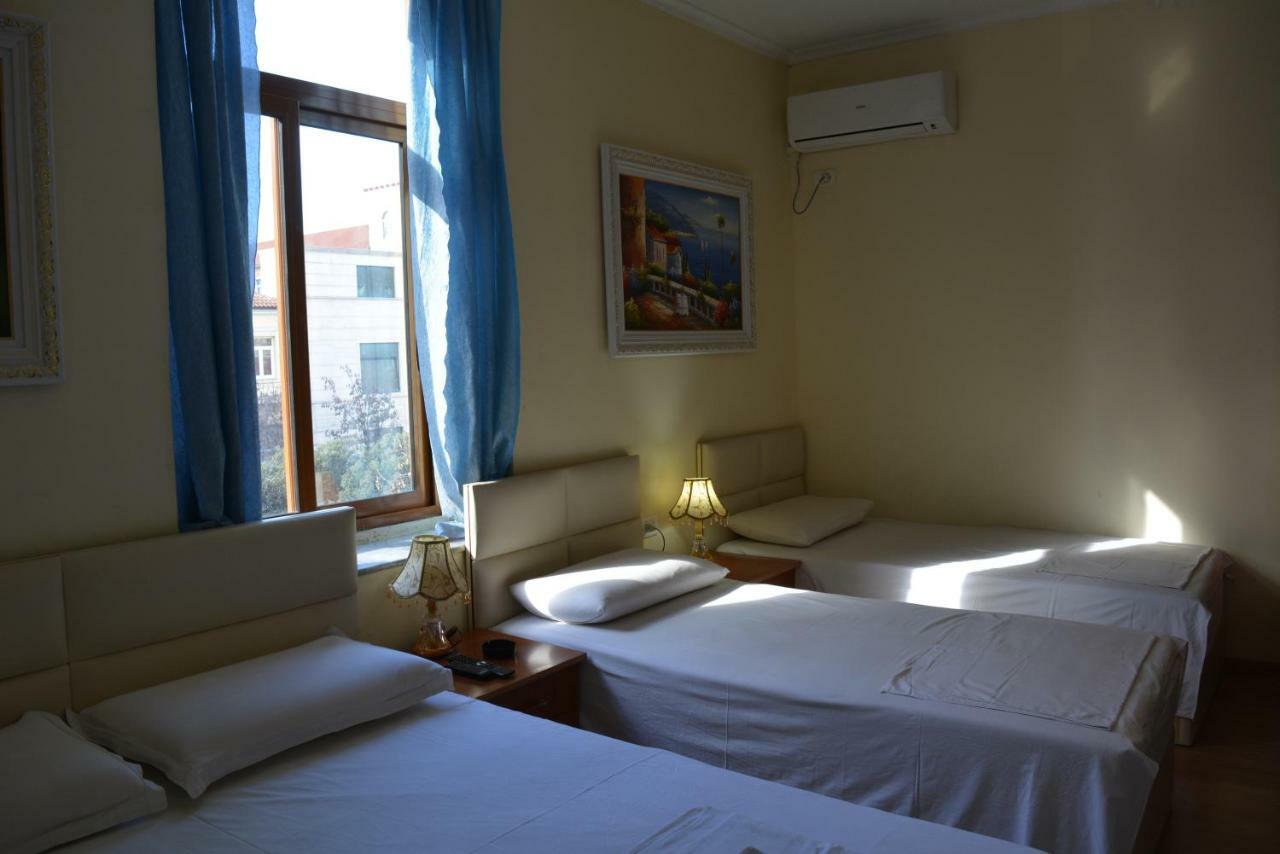 Hotel Republika 티라나 외부 사진